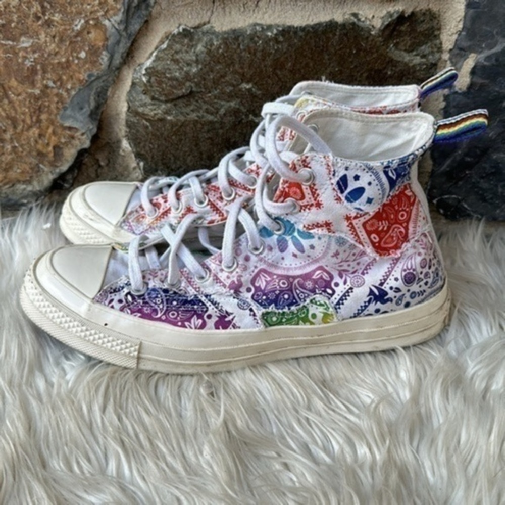Converse Gender Inclusive Chuck 70 Family+Unity Pride Hi Sneaker W11.5 M9
